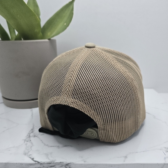 Lumino | black embroidered logo tan cream sporty trucker hat | unisex - Picture 5 of 9